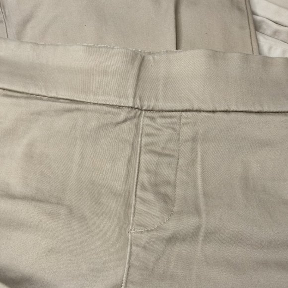 Lee Natural Fit Khaki Straight Leg Pants – Size 16W - Picture 4 of 7